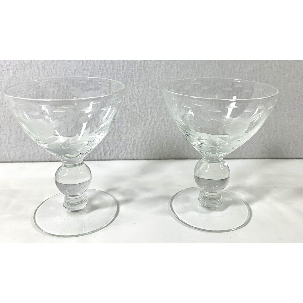 Vintage Glassware 2 Etched Floral Vine Cocktail Liquor Wine Glasses‎ Pedestal